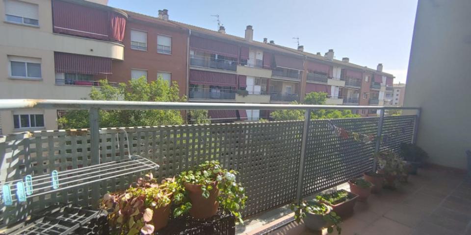 Apartamento en venta en Girona, Sant Narcís photo 0