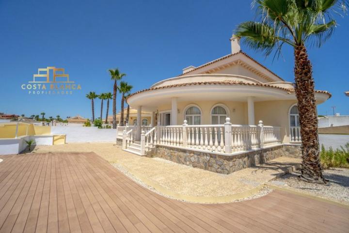 Casa con terreno en venta en Rojales, Ciudad Quesada photo 0