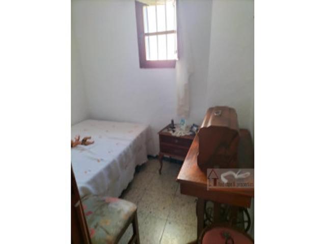 Casas de pueblo en venta en Tolox photo 0