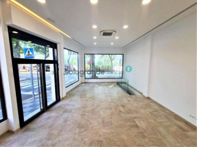 Local comercial en venta en Guadiaro, Guadiaro photo 0