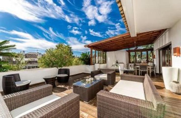 Duplex en venta en Marbella, Marbella Golden Mile - Las Lomas del Marbella Club photo 0