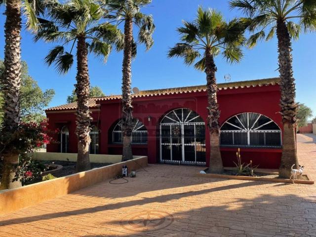 Chalet en venta en Jerez de la Frontera, Las Pachecas photo 0