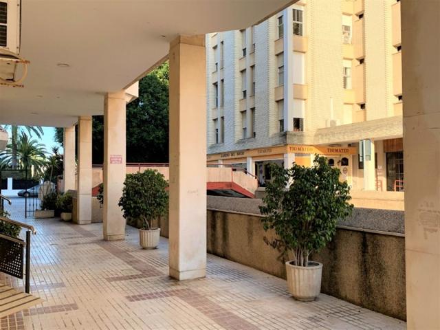 Local comercial en venta en Jerez de la Frontera, Centro - Divina Pastora photo 0