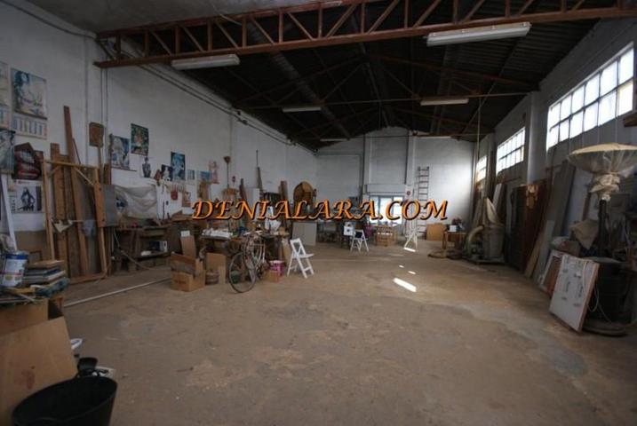 Nave industrial en venta en Denia photo 0