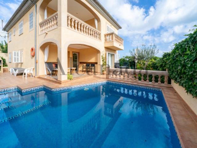 Chalet en venta en Santa Margalida photo 0