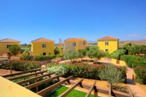 Adosada en venta en Cuevas del Almanzora, Desert Springs Golf Club photo 0