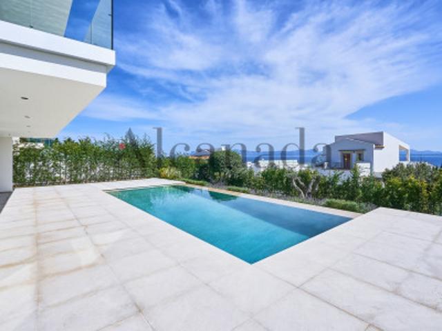 Chalet en venta en Alcúdia photo 0