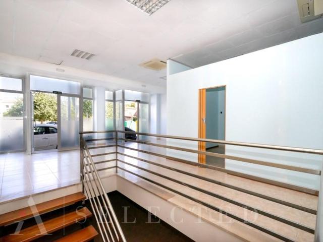 Local comercial en venta en Pollença photo 0