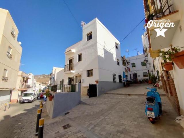 Casa en venta en Almuñécar photo 0