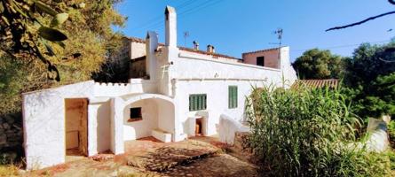 Casa con terreno en venta en Alaior photo 0