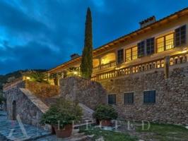 Chalet en venta en Bunyola photo 0