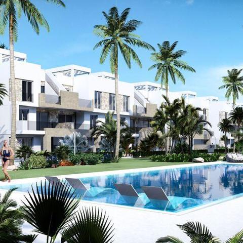 Apartamento en venta en Guardamar del Segura, Urb. El Raso - Urb. Royal Park II - Fase I photo 0