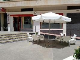 Local comercial en venta en Torrevieja, Playa de los locos photo 0