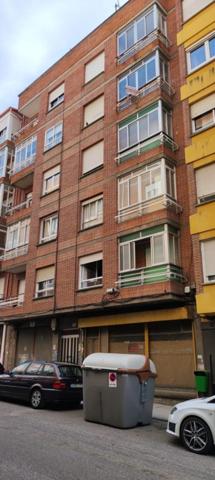 Piso en venta en Ponferrada, Alta photo 0