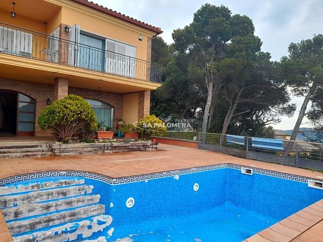 Chalet en venta en Blanes, VISTAMAR photo 0