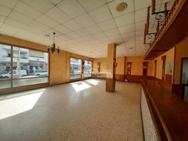 Local comercial en alquiler en Blanes, LOS PAVOS photo 0