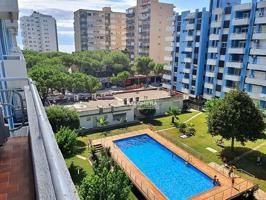 Piso en venta en Blanes, Los Pinos photo 0