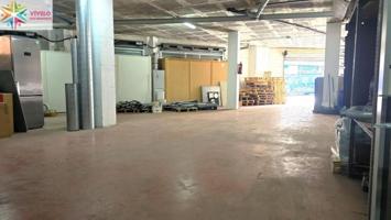 Local comercial en venta en El Vendrell, El tancat photo 0