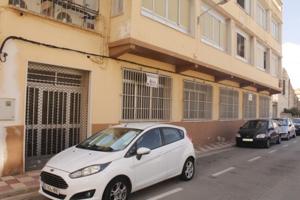 Local comercial en venta en Tavernes de la Valldigna, Tavernes de la valldigna photo 0