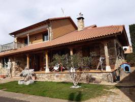 Chalet en venta en Valdefresno, Golpejar de La Sobarriba photo 0