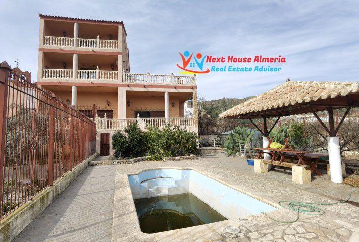 Chalet en venta en Arboleas, Los Utreras photo 0