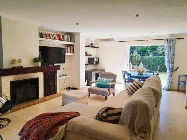 Adosada en venta en Sotogrande, Sotogrande - Costa photo 0
