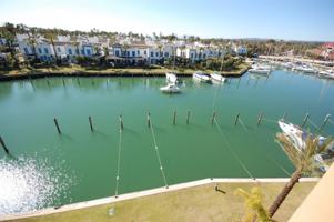 Apartamento en venta en Sotogrande, Sotogrande photo 0