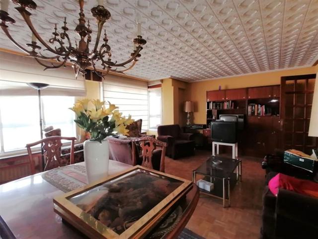 Piso en venta en León, Centro photo 0