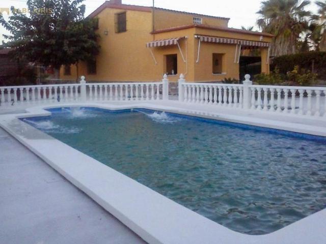 Chalet en venta en Elche, Matola photo 0