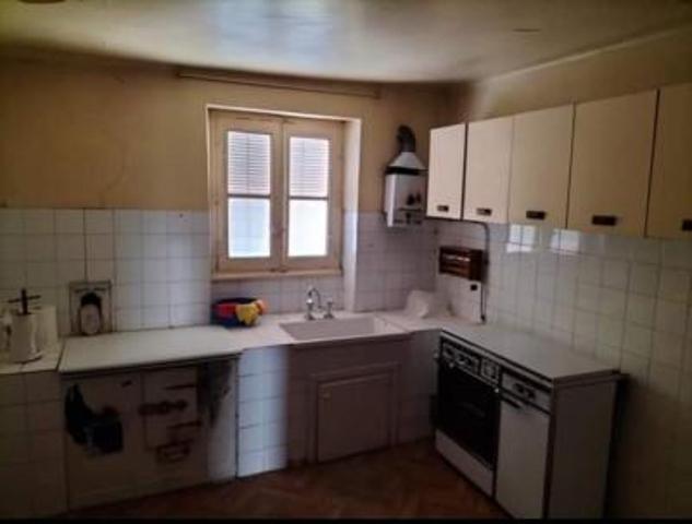 Casa en venta en Villaturiel, Villaturiel photo 0