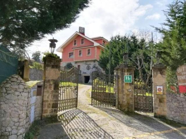 Edificio en venta en Llanes, Oriente photo 0