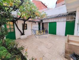 Casa en venta en Segovia, El carmen photo 0