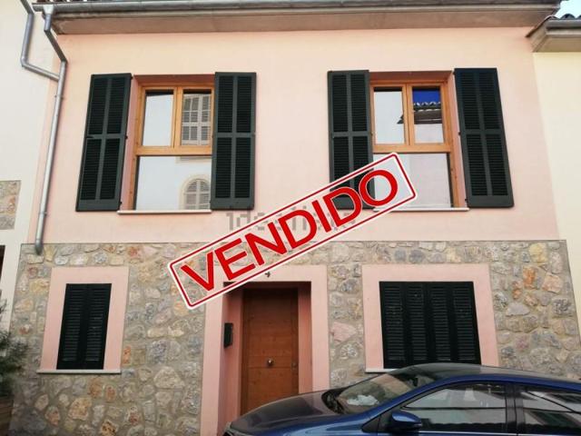 Chalet en venta en Selva, Caimari photo 0