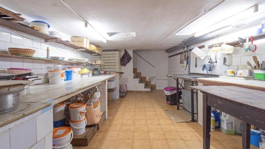 Local comercial en venta en Denia, CIU CENTRO photo 0