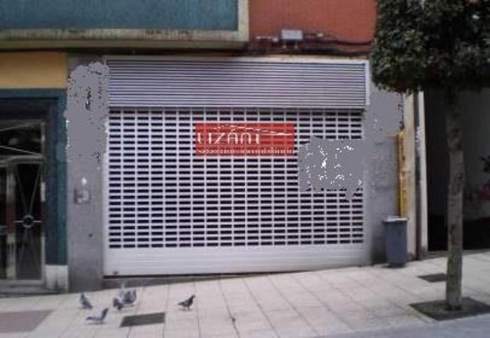 Local comercial en venta en Oviedo, Oviedo photo 0