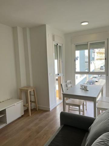 Piso en venta en Málaga, Hospital Civil photo 0
