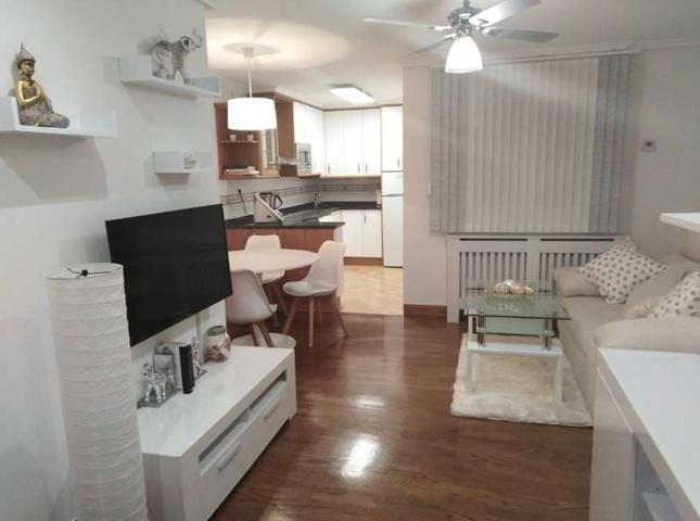 Apartamento en venta en Vitoria-Gasteiz, Santiago photo 0