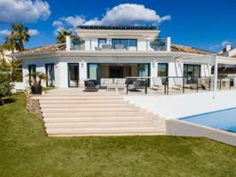 Chalet en venta en Marbella, Costa del Sol Occidental-Área de Marbella photo 0