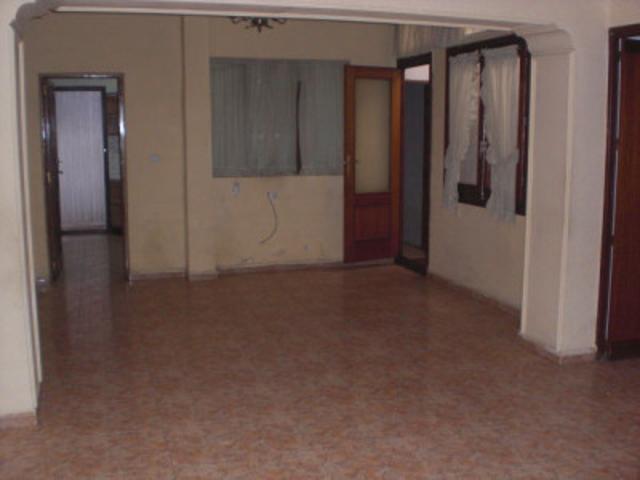 Casa en venta en La Roda, Ayuntamiento photo 0