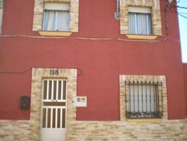 Casa con terreno en venta en Ribaforada, Calle Carlos III, 31550 photo 0
