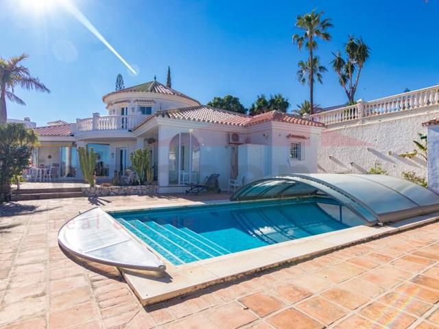 Chalet en venta en Vélez-Málaga photo 0