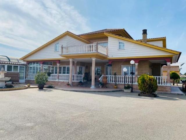 Chalet en venta en Puerto Lumbreras photo 0