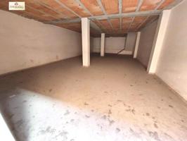 Local comercial en venta en Elche, Carrus photo 0