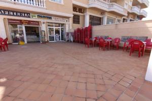 Local comercial en venta en Guardamar del Segura, Playa photo 0