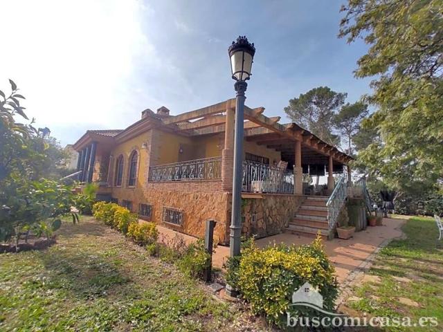 Chalet en venta en La Cruz, Calle Capricho, 23700 photo 0