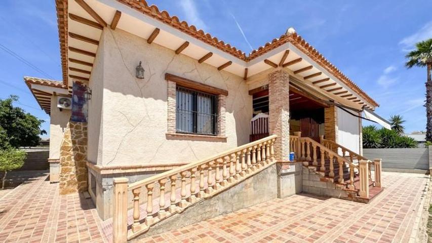 Chalet en venta en San Fulgencio, Calle Félix Rodríguez de la Fuente, 03177 photo 0