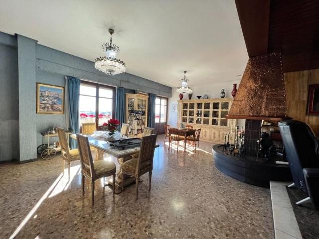 Duplex en venta en Valencia, El Grau photo 0