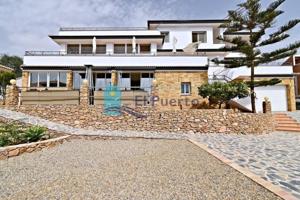 Chalet en venta en Cartagena, Isla Plana photo 0