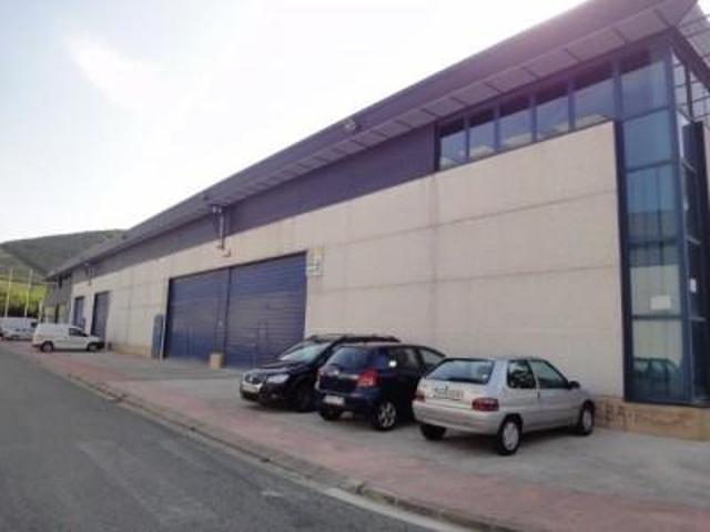 Nave industrial en venta en Arre, Arre photo 0
