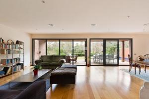 Chalet en venta en Sant Cugat del Vallès, Golf-Can Trabal photo 0